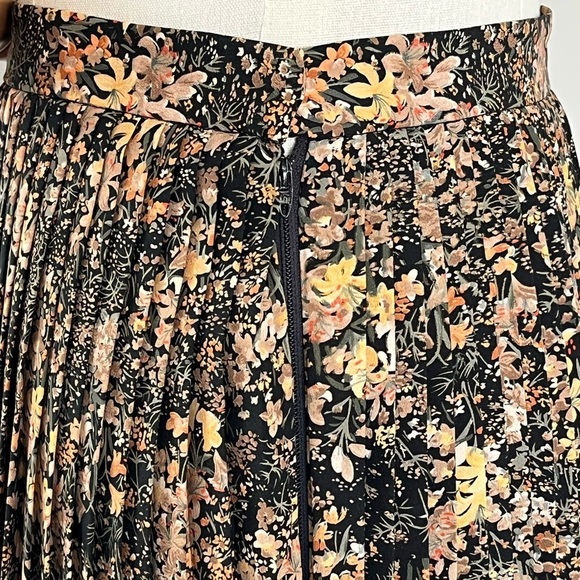 Vintage Evan Picone Pleated Skirt Floral Black Cream Size 8 - Picture 6 of 12